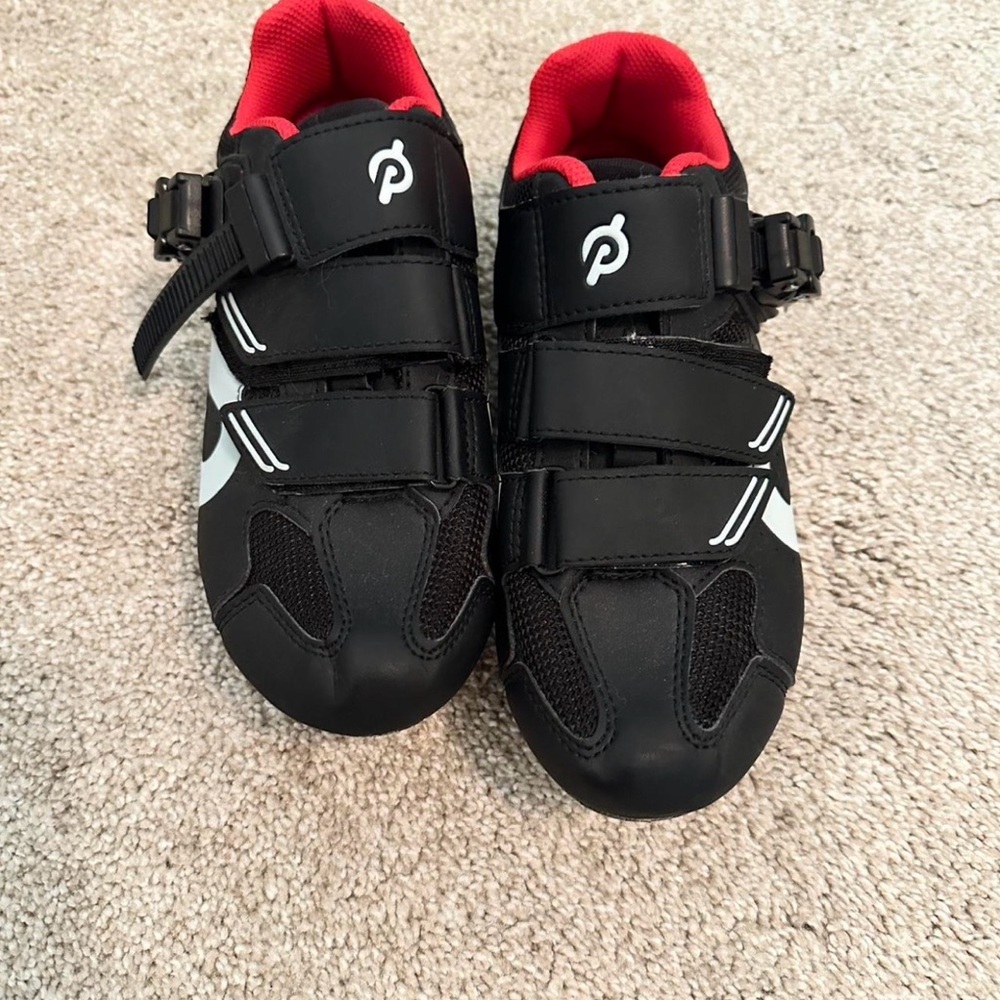 Peloton Women’s Cycling Shoes - Black and Red
